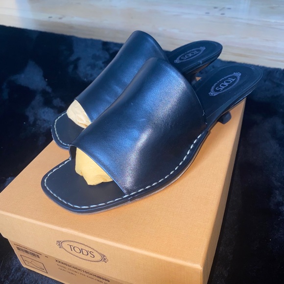 BRAND NEW Tod’s black leather mules size 40/US 9 - Picture 4 of 7